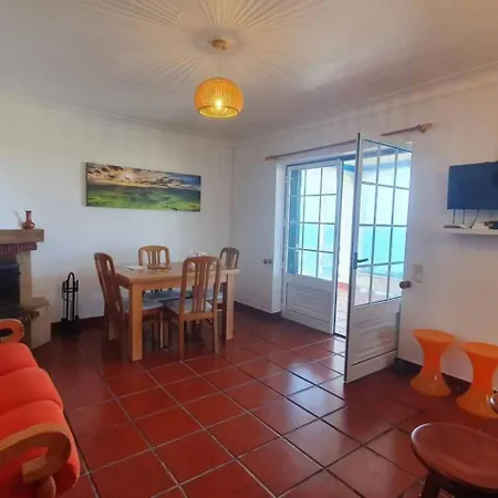 Holiday home Casa Da Maresia By Pontanegraazores *